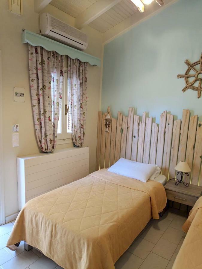 Helena'S Rooms Kassiopi Exteriér fotografie